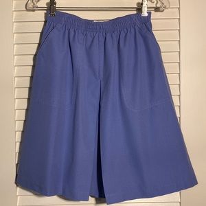 Napa Valley Petites, PS, blue skort, two side pockets. Elastic waist.